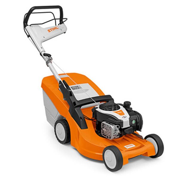 he STIHL RM 448 TC petrol lawn mower combines powerful mowing performance with effortless use. With a cutting width of 46cm/18″, it is ideal for medium-sized lawns up to 1200m2. The extremely sturdy, height adjustable mono-comfort handlebar increases access to the grass catcher box making emptying the grass even easier, it can also be easily folded over for compact storage and transport.